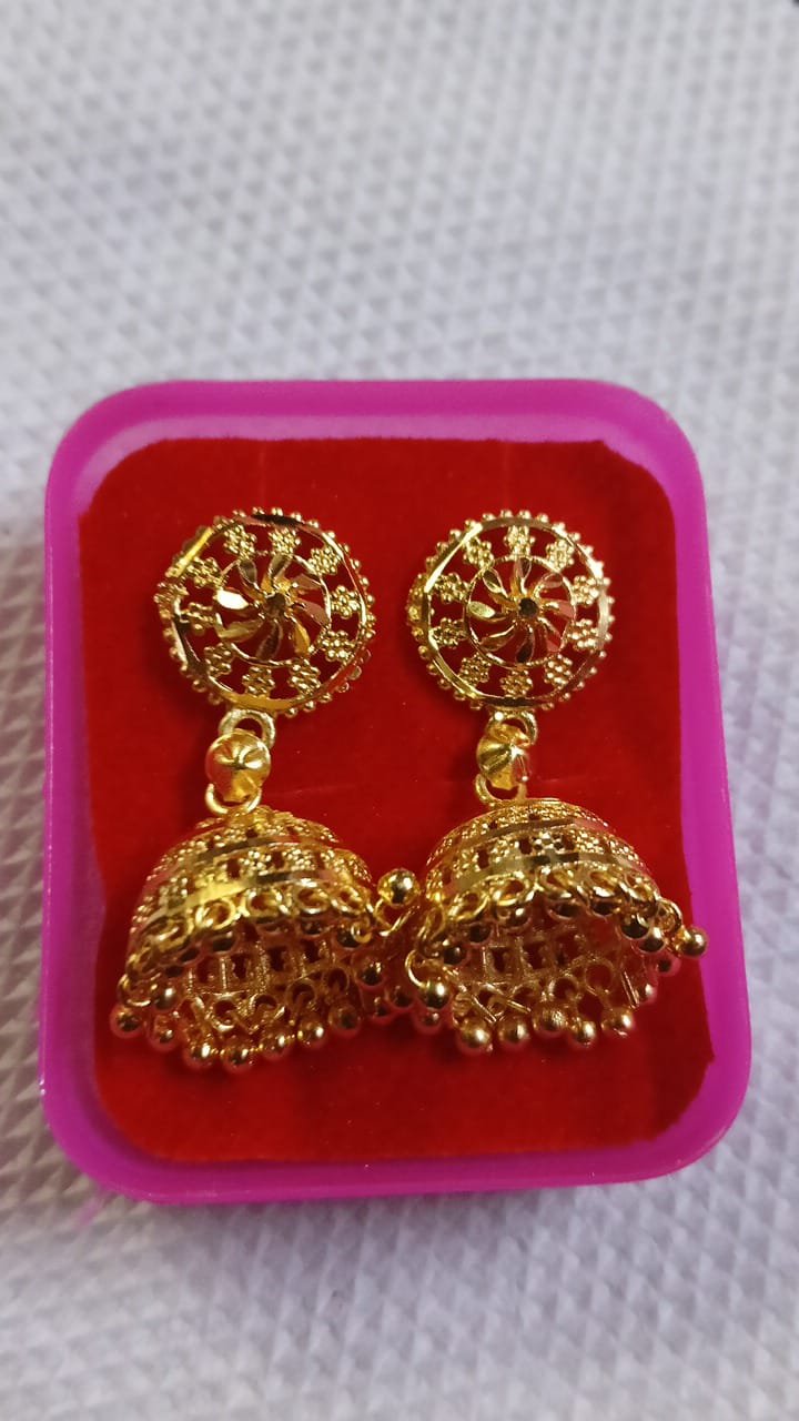 Lady Fancy Gold Ear Top Glossy Finish with Diamonds