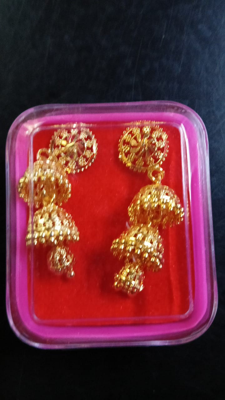 Lady Fancy Gold Ear Tops Multi Glossy Finish
