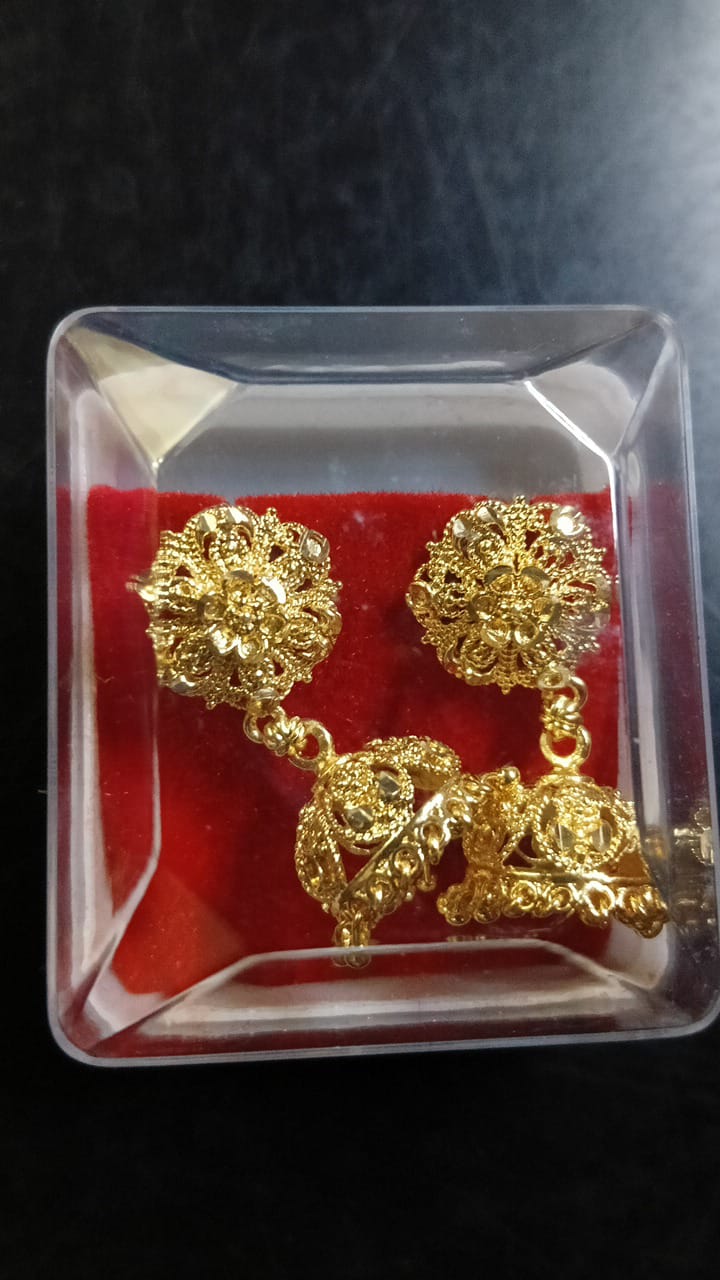 Lady Fancy Gold Ear Tops Multi Glossy Finish