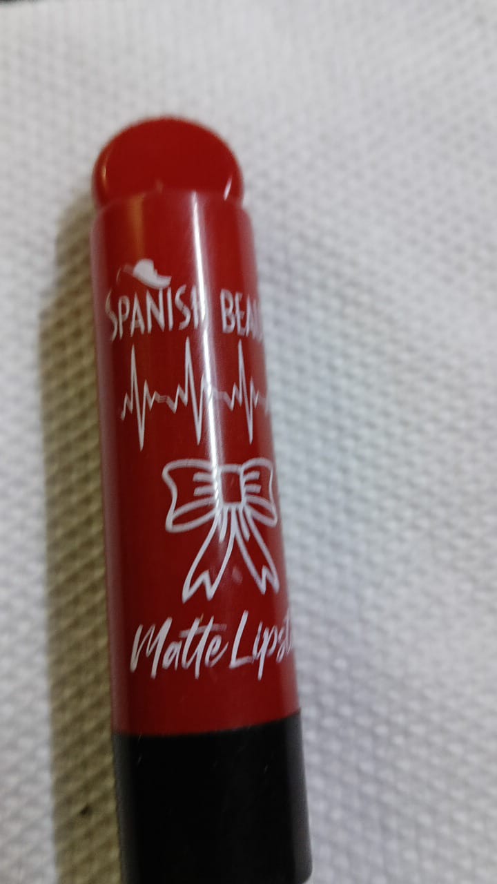 Women Lipistik-Spanish