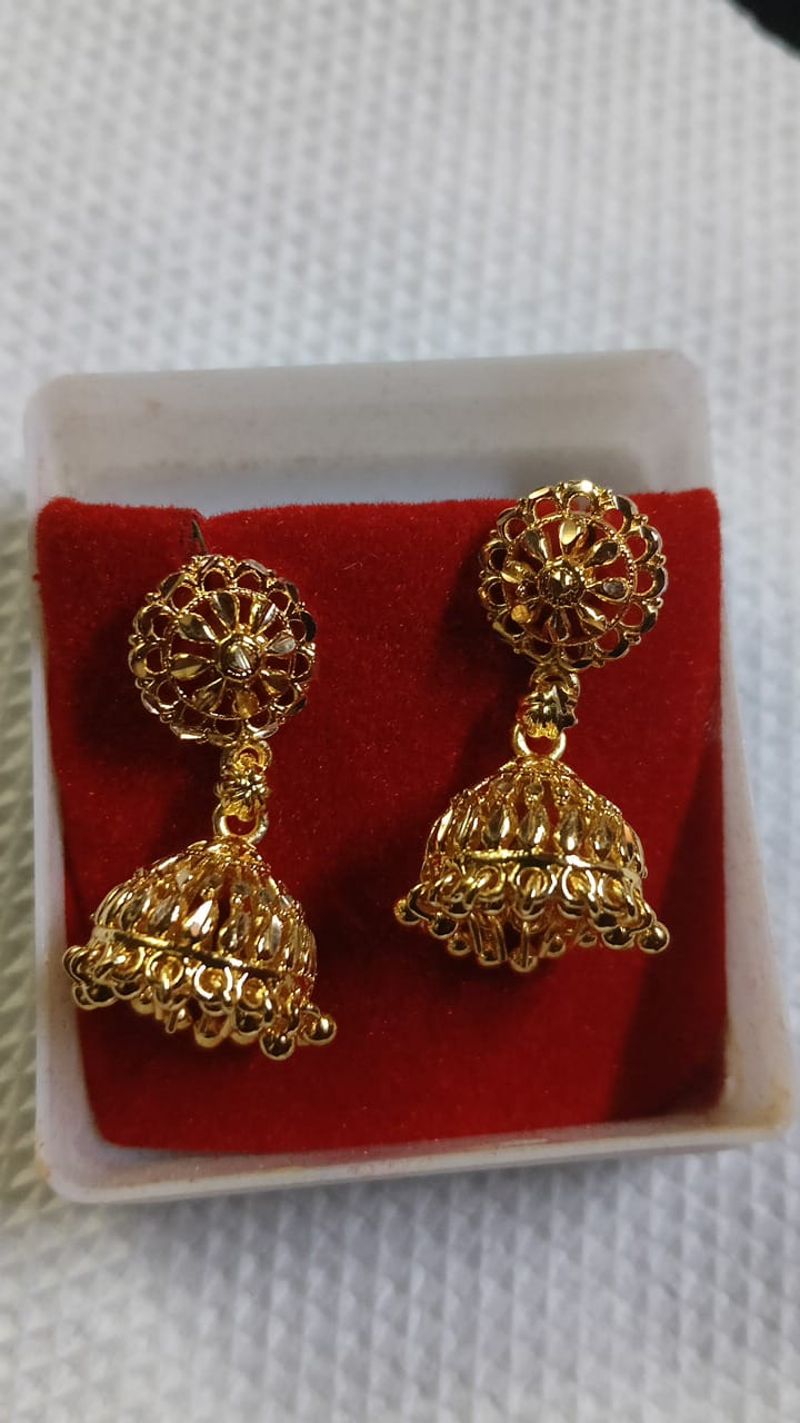 Lady Fancy Gold Ear Top Glossy Finish with Diamonds