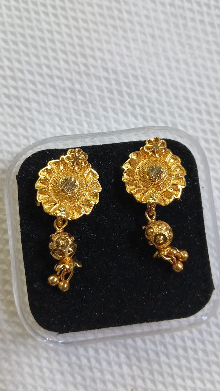 Lady Fancy Gold Ear Top Multi Designs