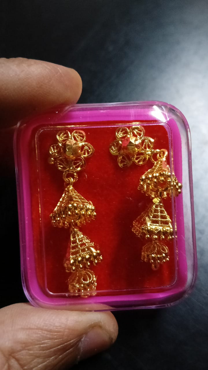 Lady Fancy Gold Ear Tops Multi Glossy Finish