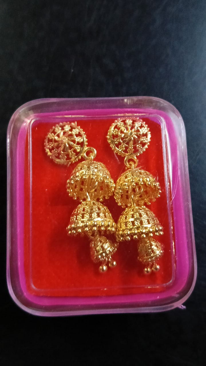 Lady Fancy Gold Ear Tops Multi Glossy Finish