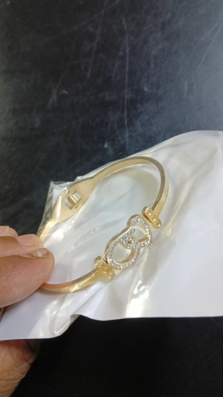 Lady Fancy Gold Diamond Plain Bracelet