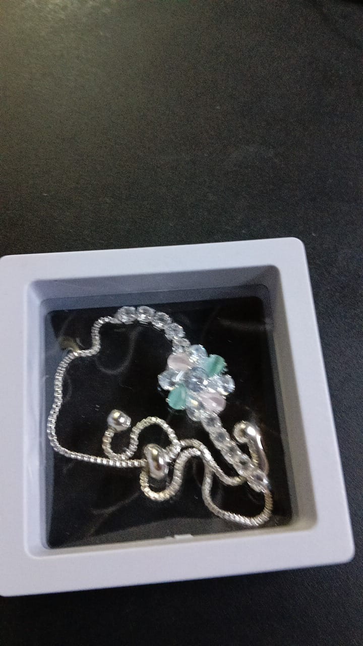 Lady Fancy Chain Slim Diamond Bacelet