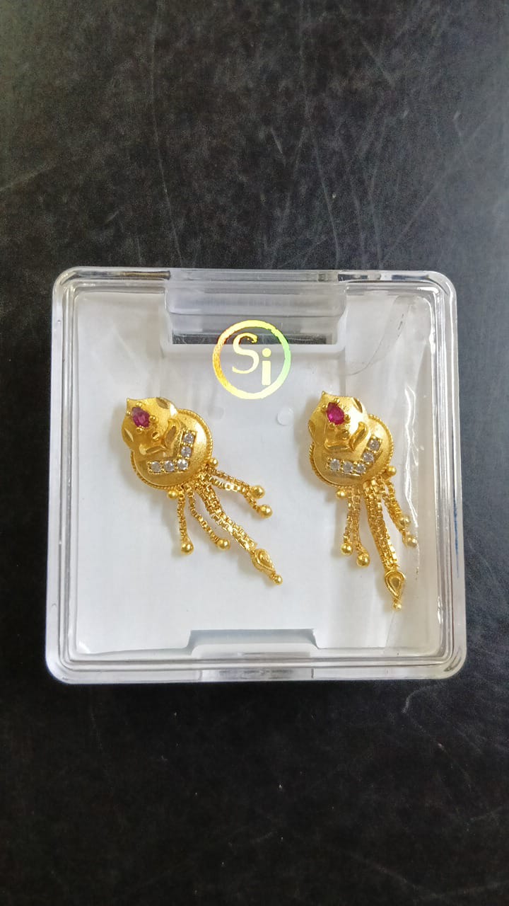 Lady Fancy Gold Ear Top Matte Finish with Diamonds