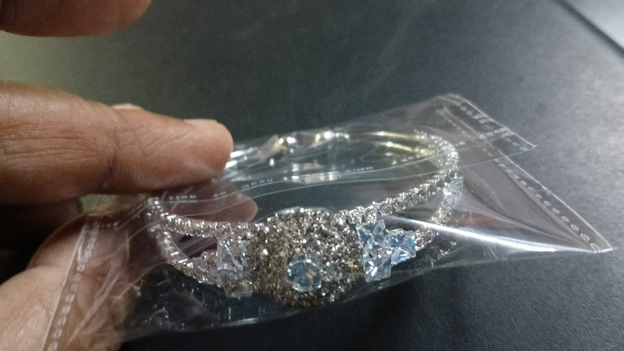 Lady Fancy Wide Diamond Braclet