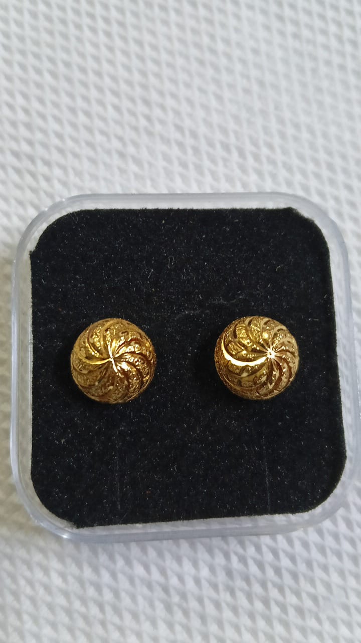Lady Fancy Gold Ear Top Multi Designs