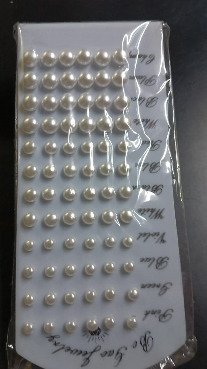 Lady Fancy White Pearl Ear Top