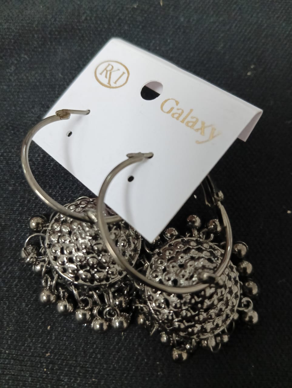 Women Trendy Fancy Ear Tops