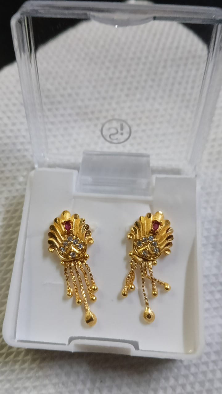 Lady Fancy Gold Ear Top Matte Finish with Diamonds
