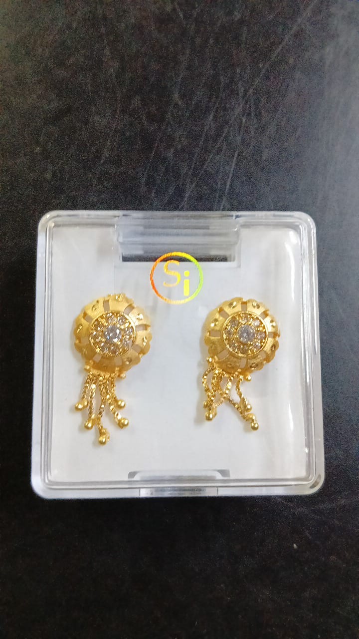 Lady Fancy Gold Ear Top Matte Finish with Diamonds