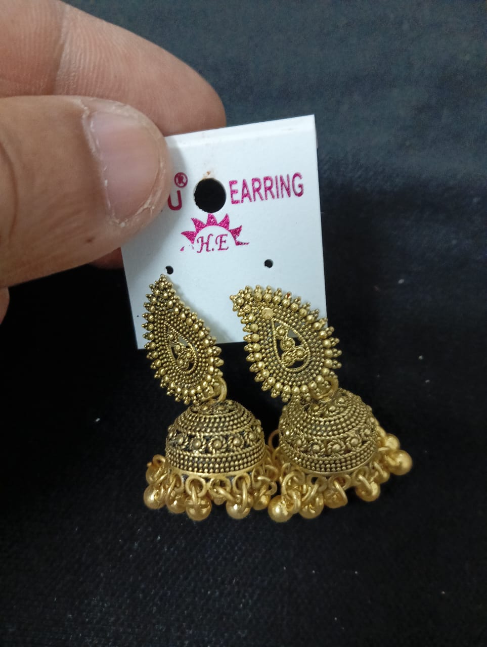 Women Trendy Fancy Ear Tops