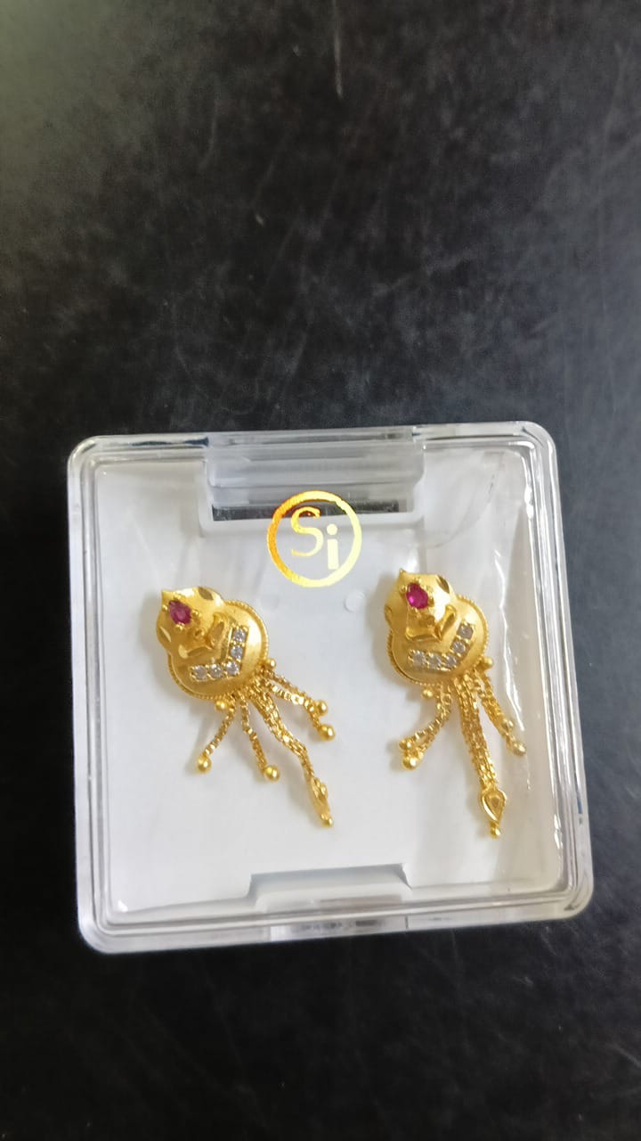 Lady Fancy Gold Ear Top Matte Finish with Diamonds