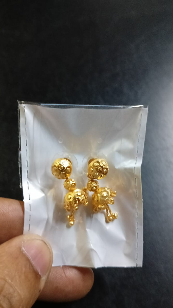 Lady Fancy Gold Ear Set Tops