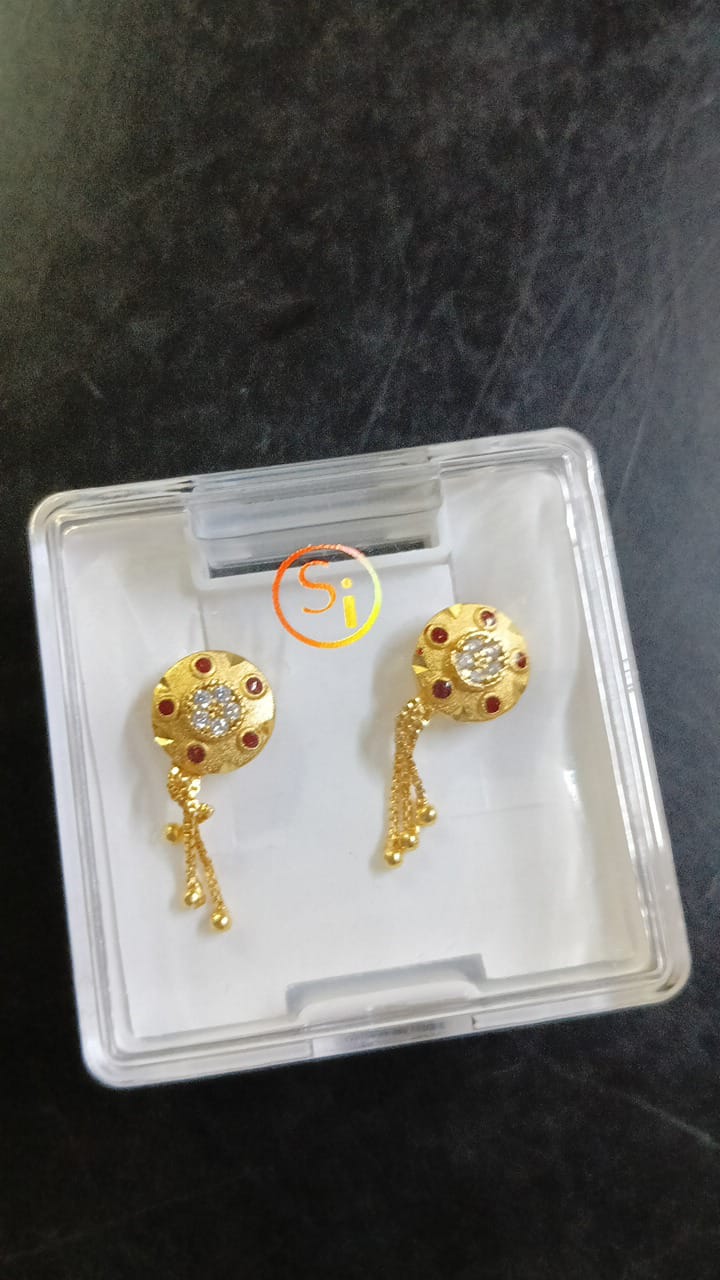 Lady Fancy Gold Ear Top Matte Finish with Diamonds