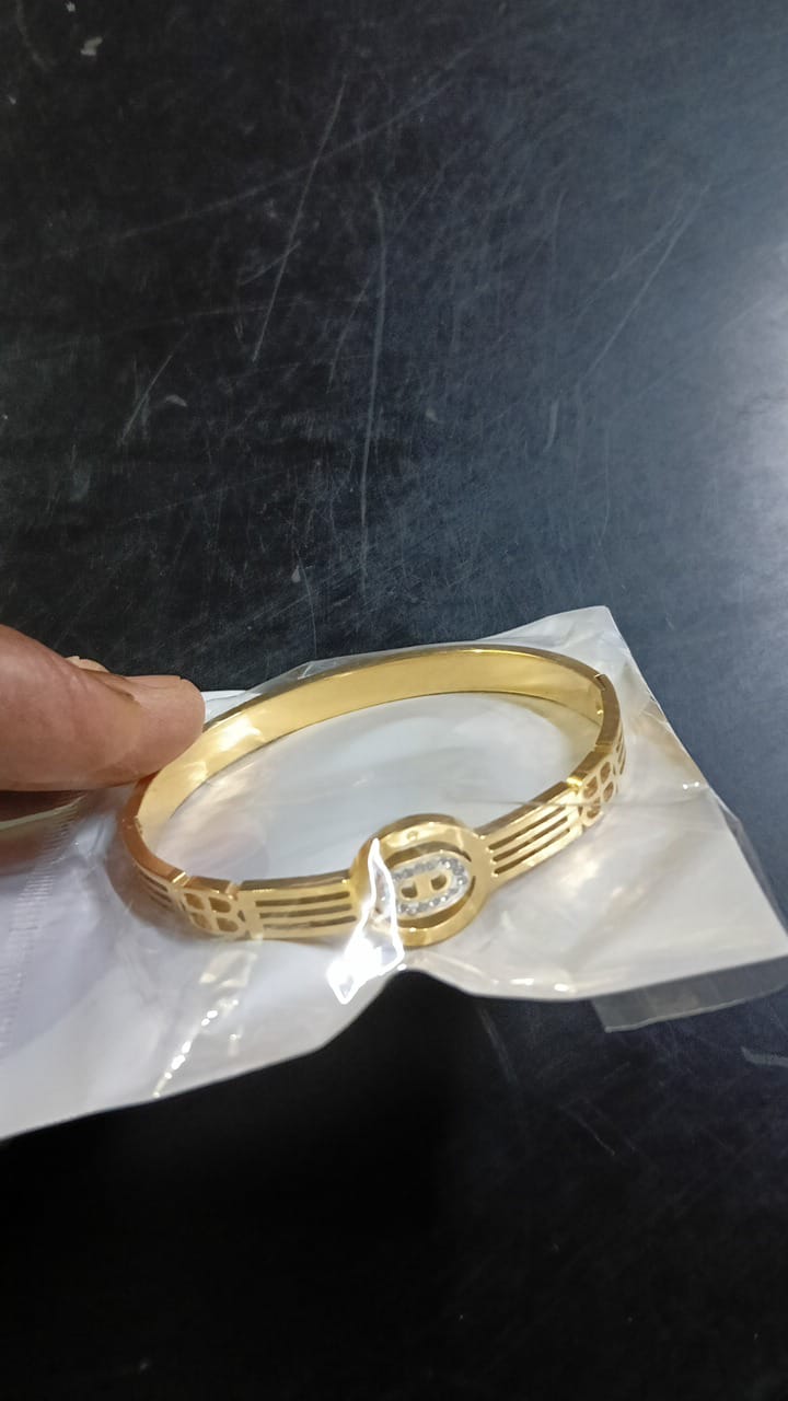 Lady Fancy Gold Diamond Plain Bracelet