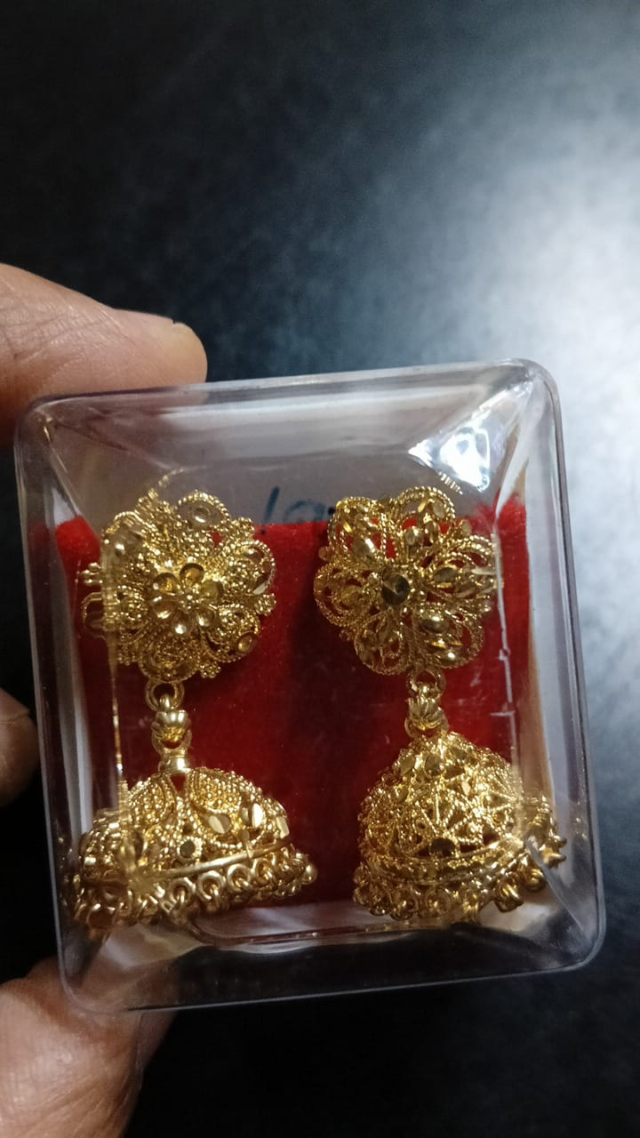 Lady Fancy Gold Ear Tops Multi Glossy Finish