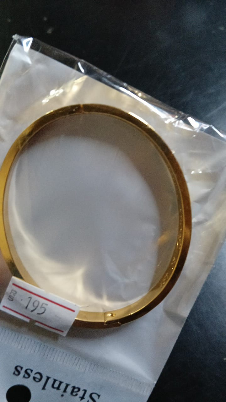 Lady Fancy Gold Diamond Plain Bracelet