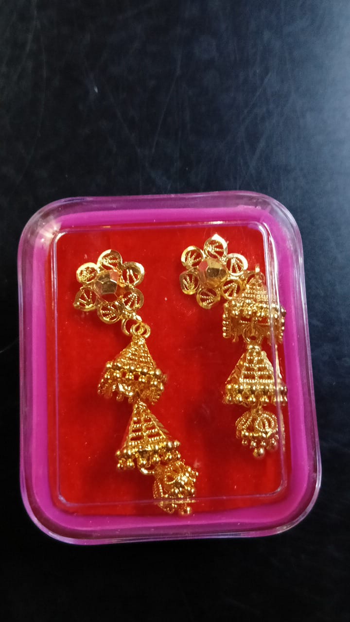 Lady Fancy Gold Ear Tops Multi Glossy Finish