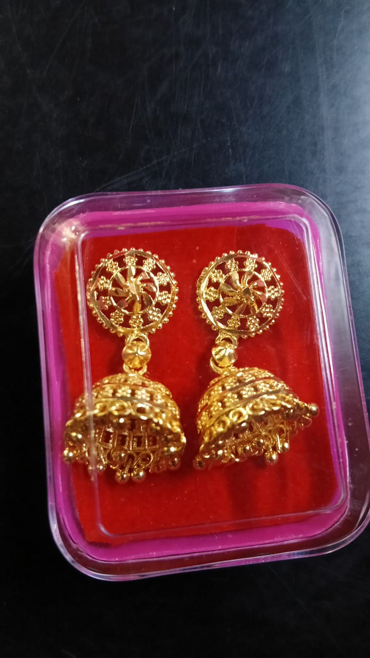 Lady Fancy Gold Ear Tops Multi Glossy Finish