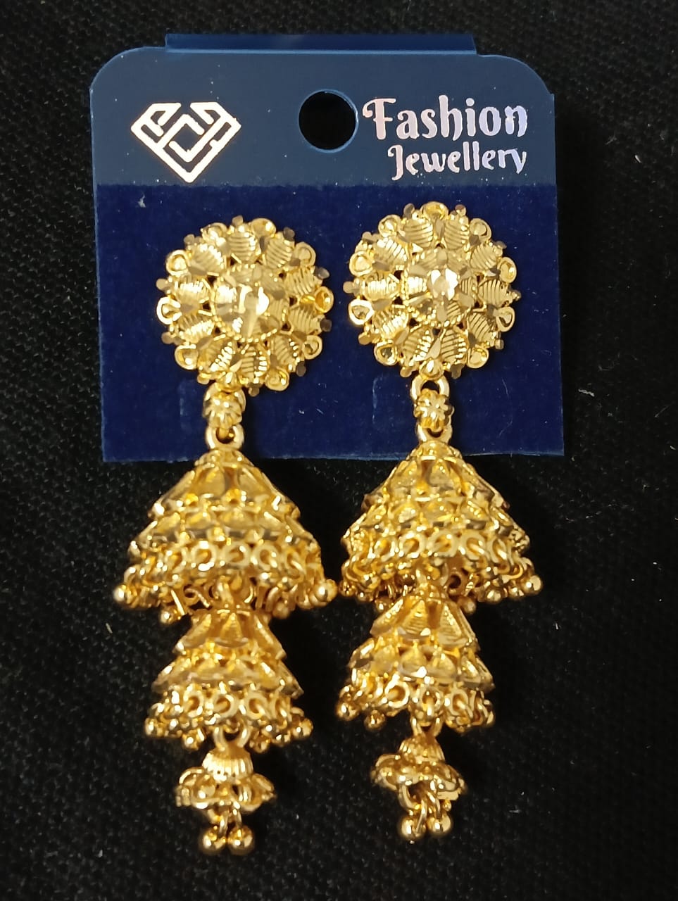 Lady Fancy GOLD Ear Top 3