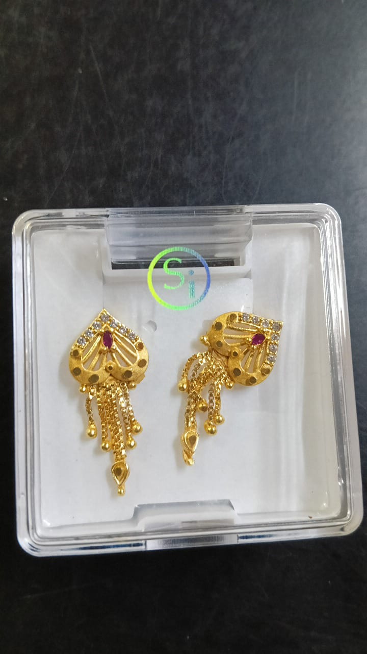 Lady Fancy Ear Tops Matt Finish With Diamonds Multi