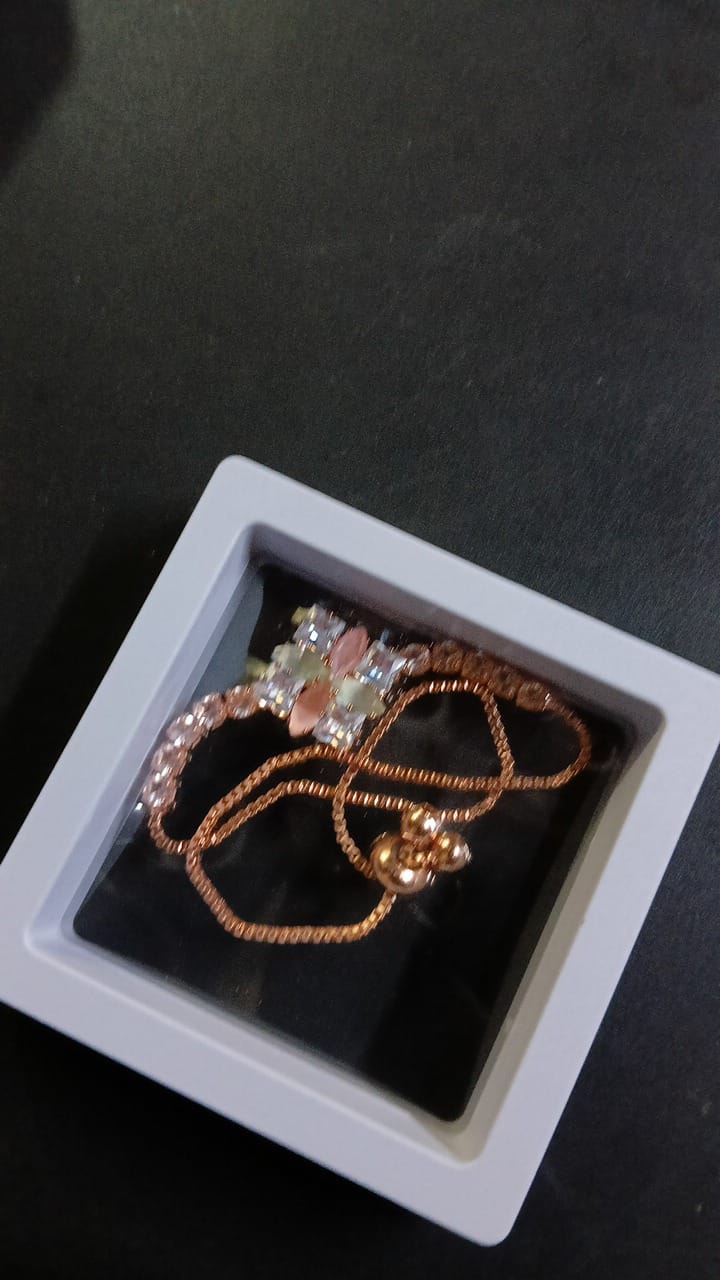 Lady Fancy Chain Slim Diamond Bacelet