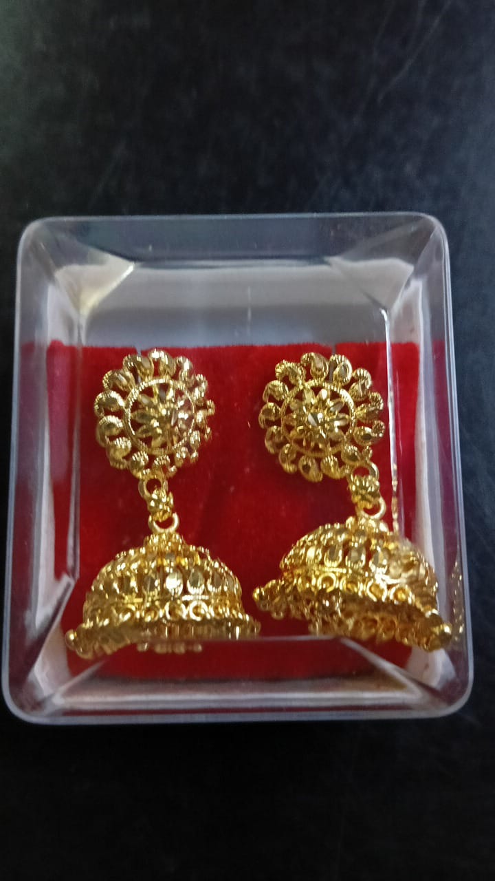 Lady Fancy Gold Ear Tops Multi Glossy Finish