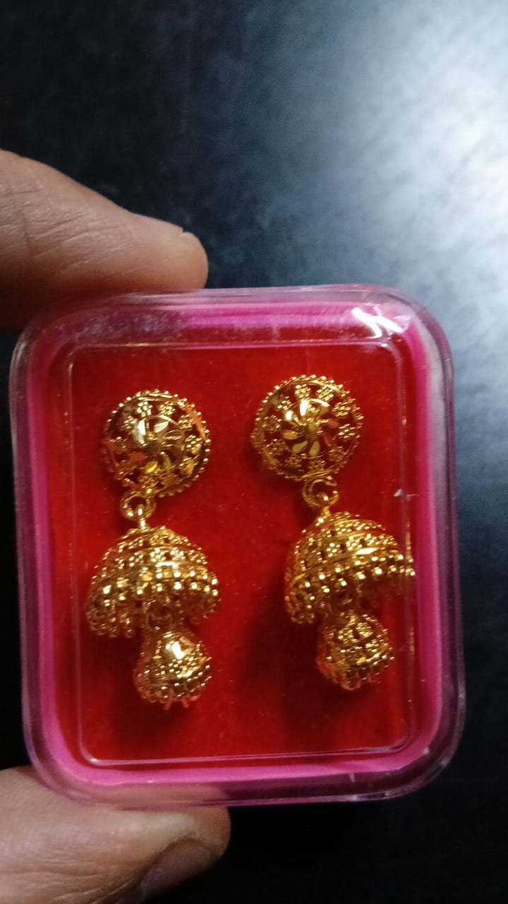 Lady Fancy Gold Ear Tops Multi Glossy Finish