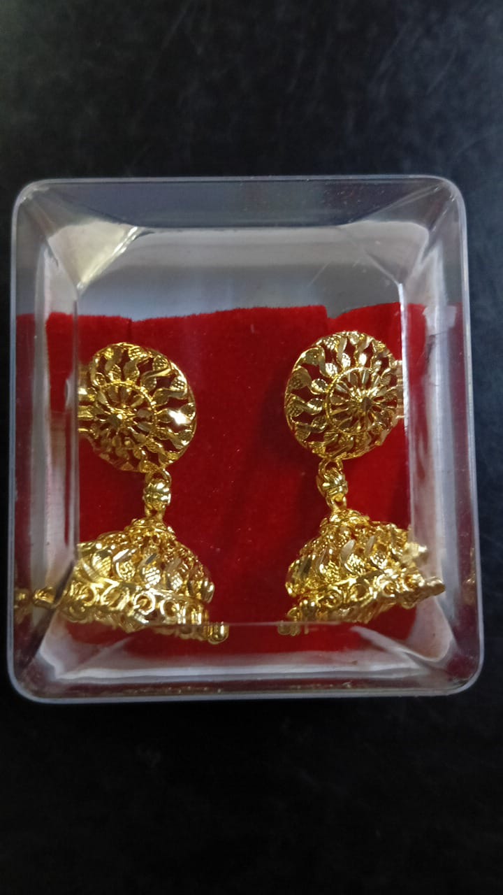 Lady Fancy Gold Ear Tops Multi Glossy Finish