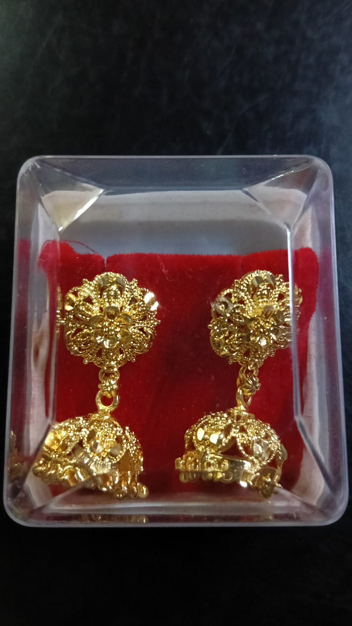 Lady Fancy Gold Ear Tops Multi Glossy Finish