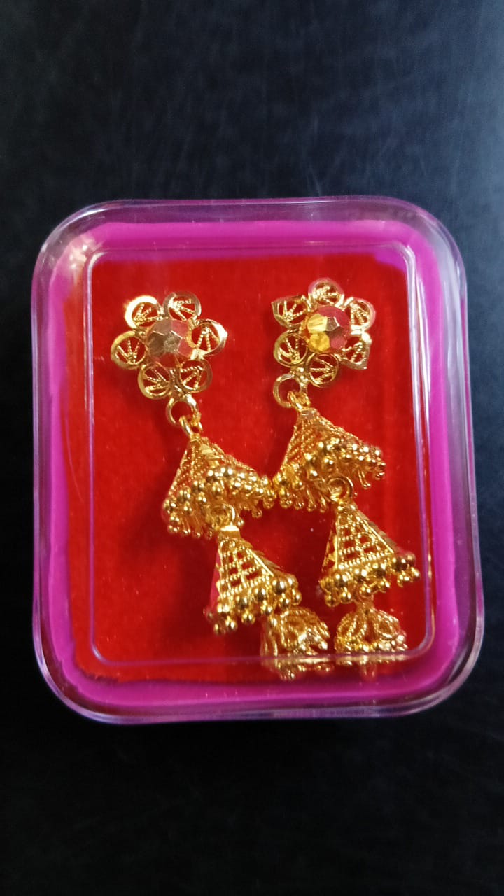 Lady Fancy Gold Ear Tops Multi Glossy Finish